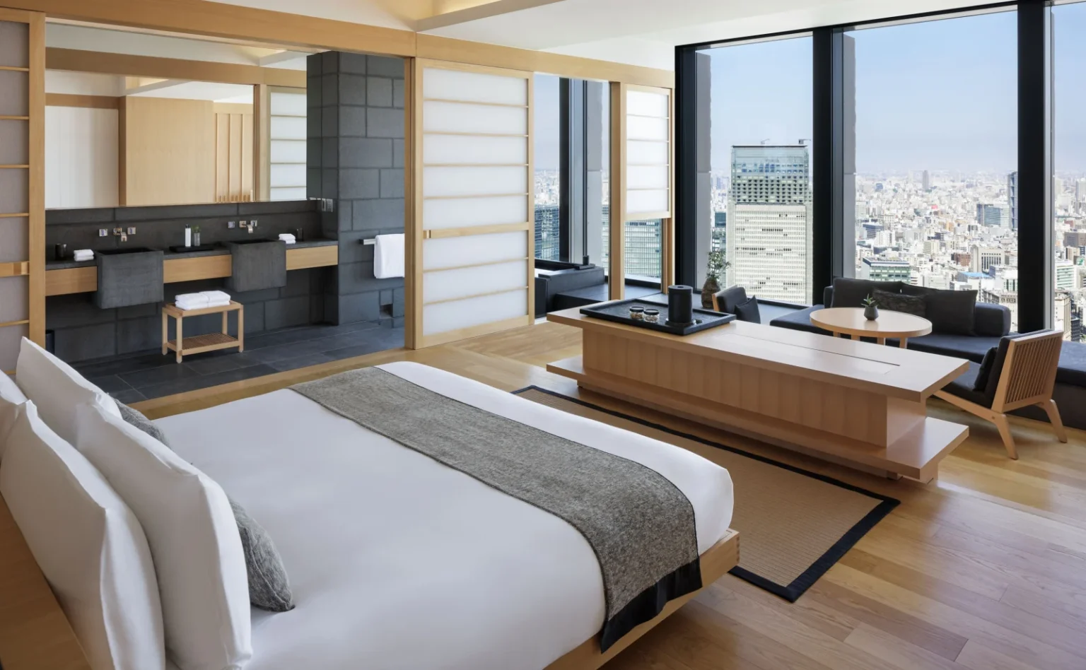 grand-suite-la-gi
