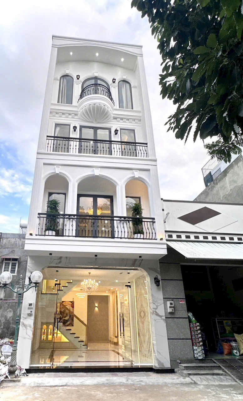 nhà khu k1 đối diện công viên